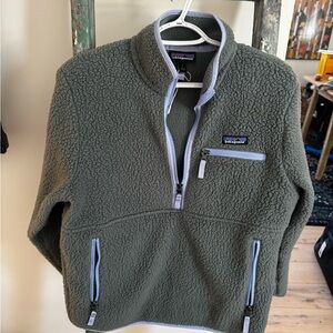 Patagonia Olive Fleece Jacket with Blue Accents